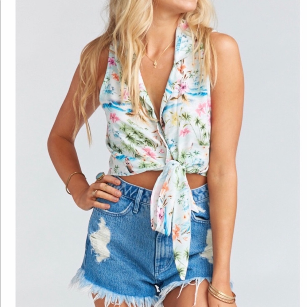 Show me your mumu Hawaiian print button down tank